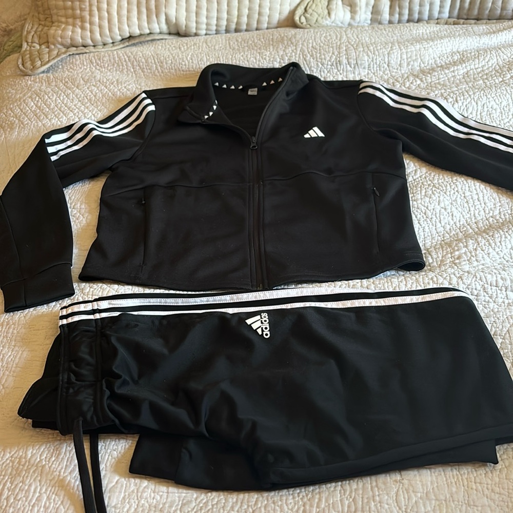 Adidas matching set size medium